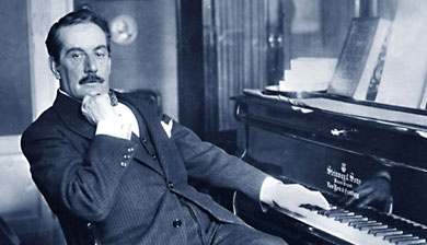 Giacomo_Puccini_pianoforte